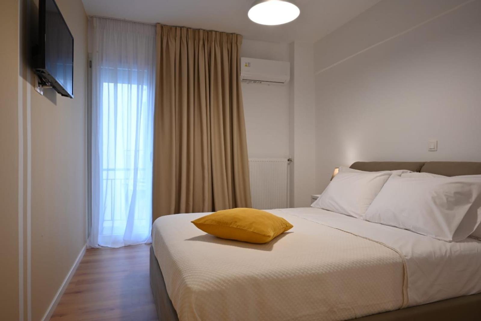 Modern Two Bedroom Apartment At Koukaki Афины Экстерьер фото